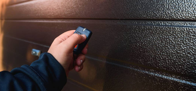 automatic door opener with remote control in Brandon