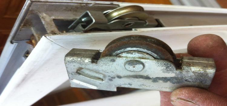 screen door roller repair in Brandon